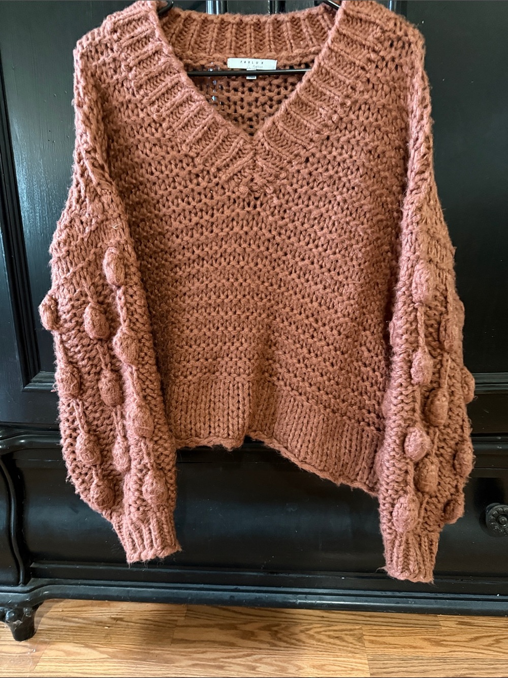 Chunky V-Neck Bobble Sleeve Sweater - Rust